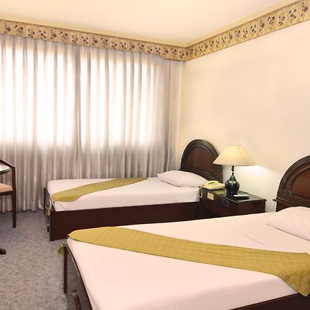 Holiday Plaza Hotel Cebu Dış mekan fotoğraf