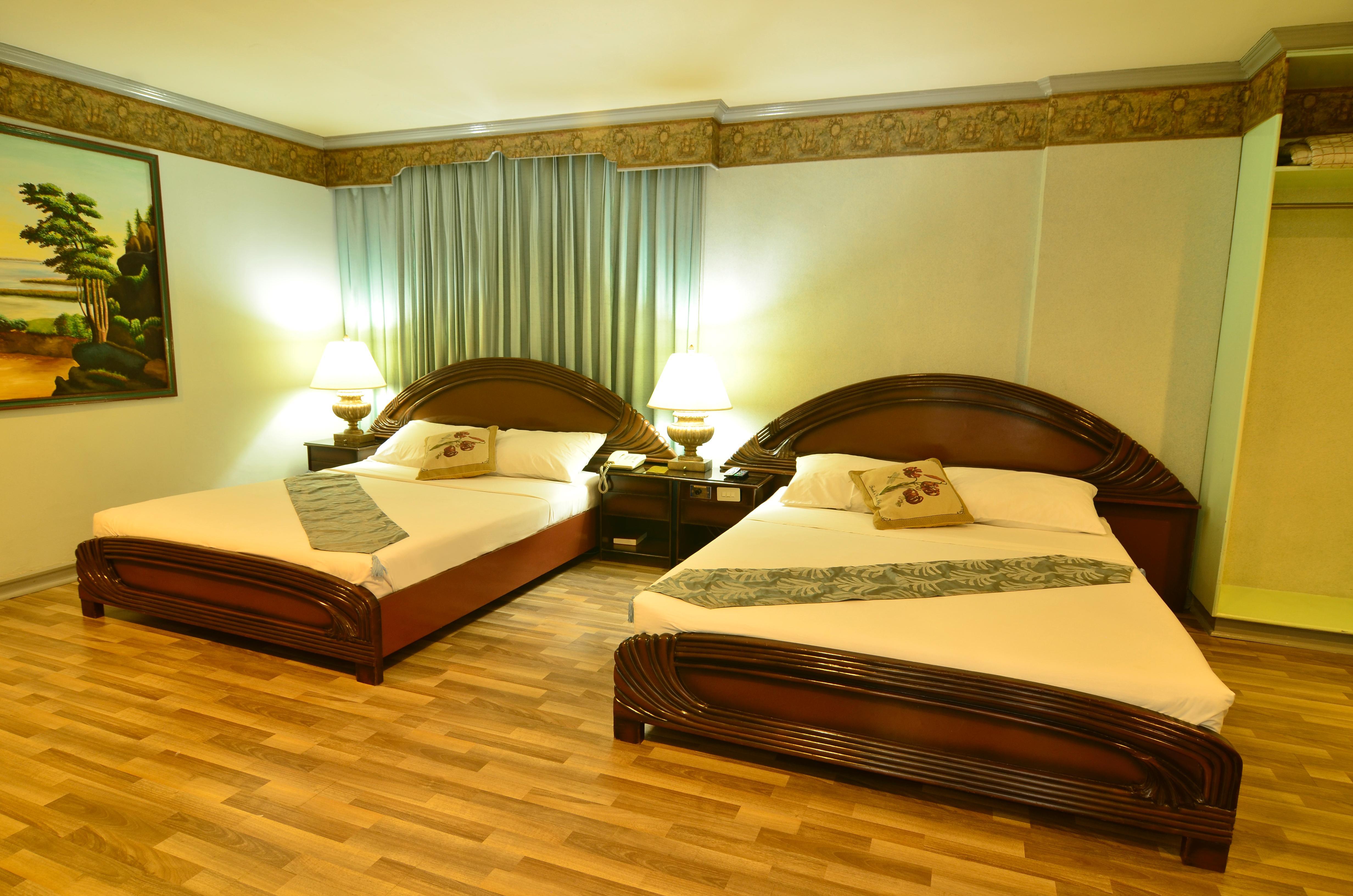 Holiday Plaza Hotel Cebu Dış mekan fotoğraf