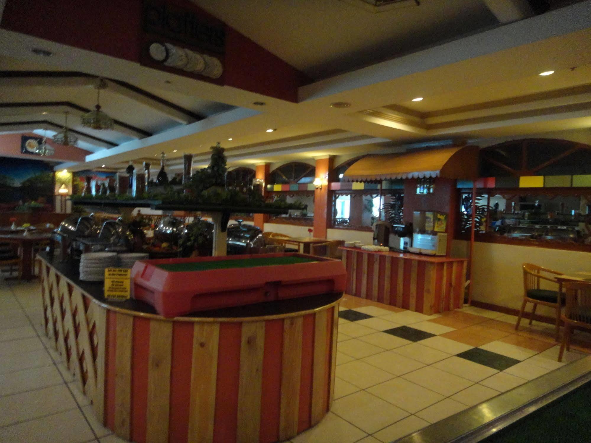Holiday Plaza Hotel Cebu Dış mekan fotoğraf