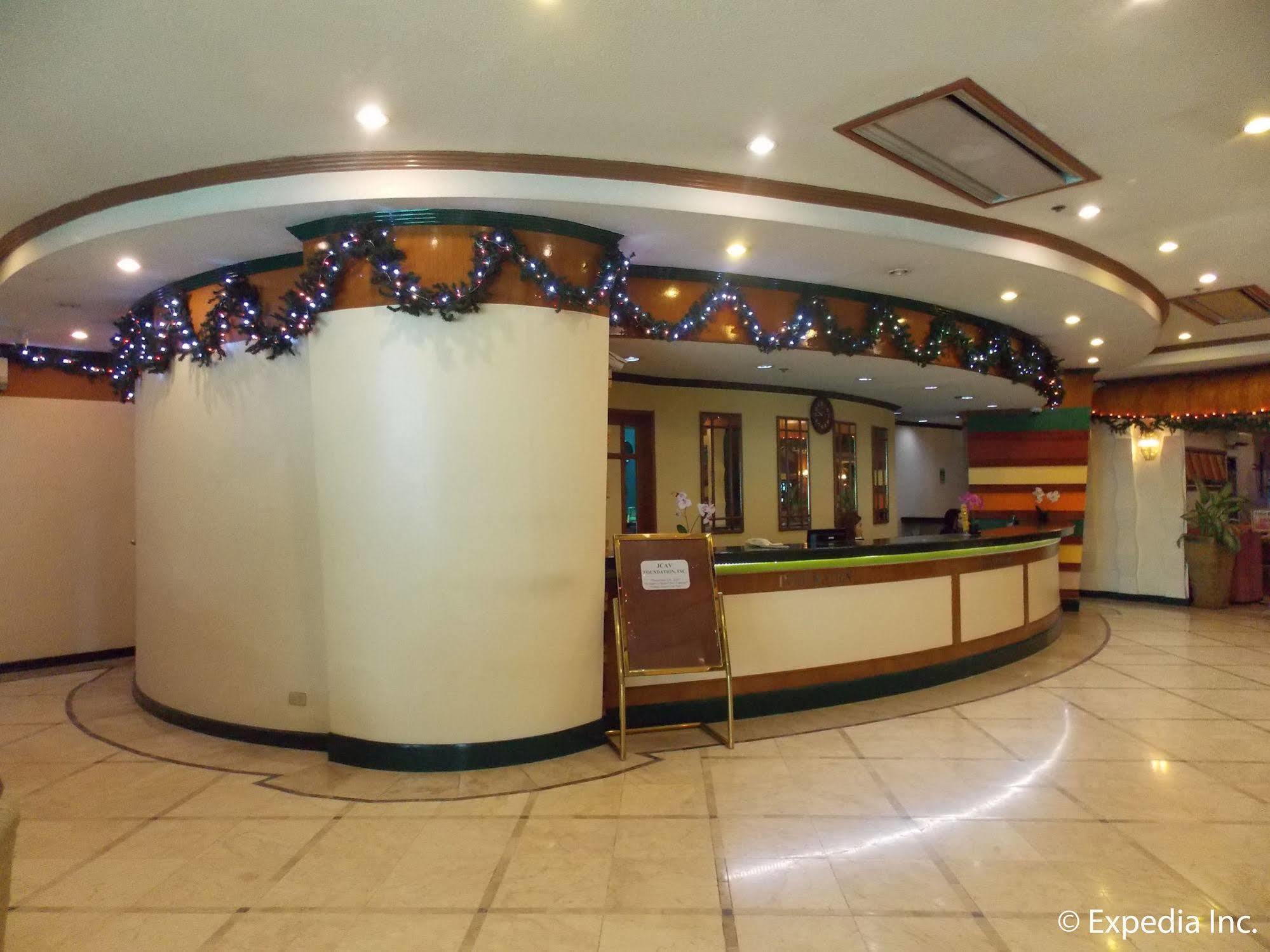 Holiday Plaza Hotel Cebu Dış mekan fotoğraf
